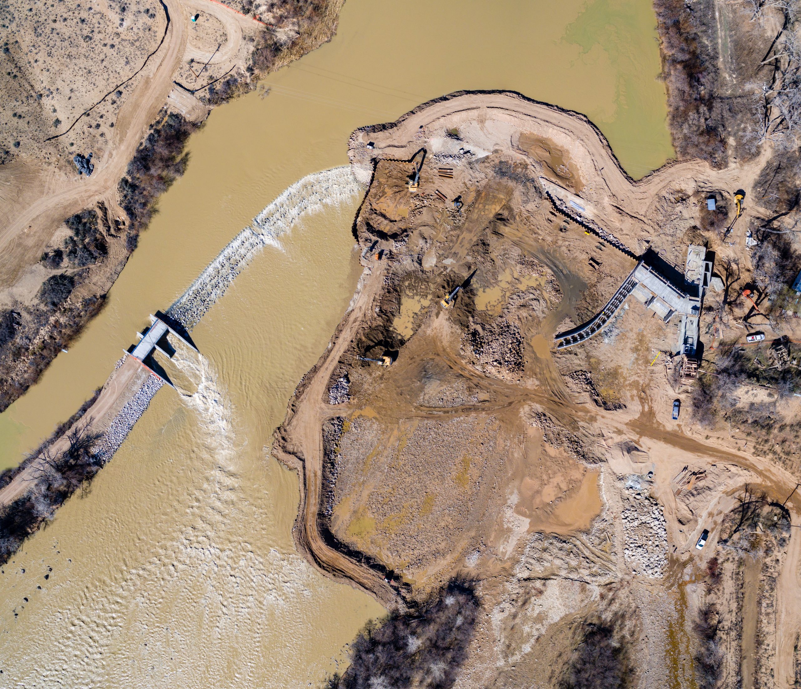 Overhead view of Green River diversion dam.